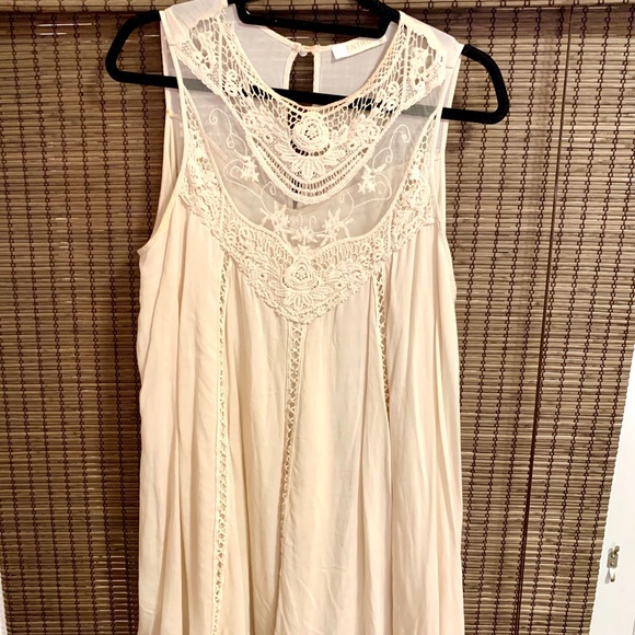 Lace Cream Dress - Picture 1 of 1